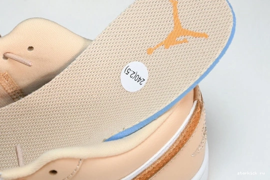 DC0774-801 DC0774-801  Sunset  Low Haze 1 Jordan 1123